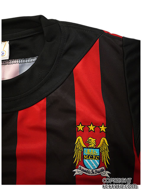 マンチェスター・シティFCサッカーユニフォーム | 激安レプリカサッカーユニフォームとクラスTシャツのFC-FEVER